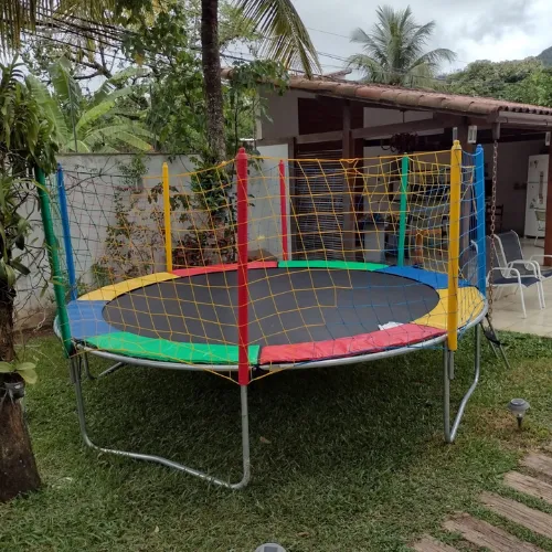 Cama Elástica G para alugar em Niterói