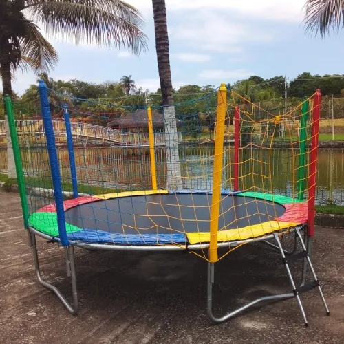 Cama Elástica M para alugar em Niterói
